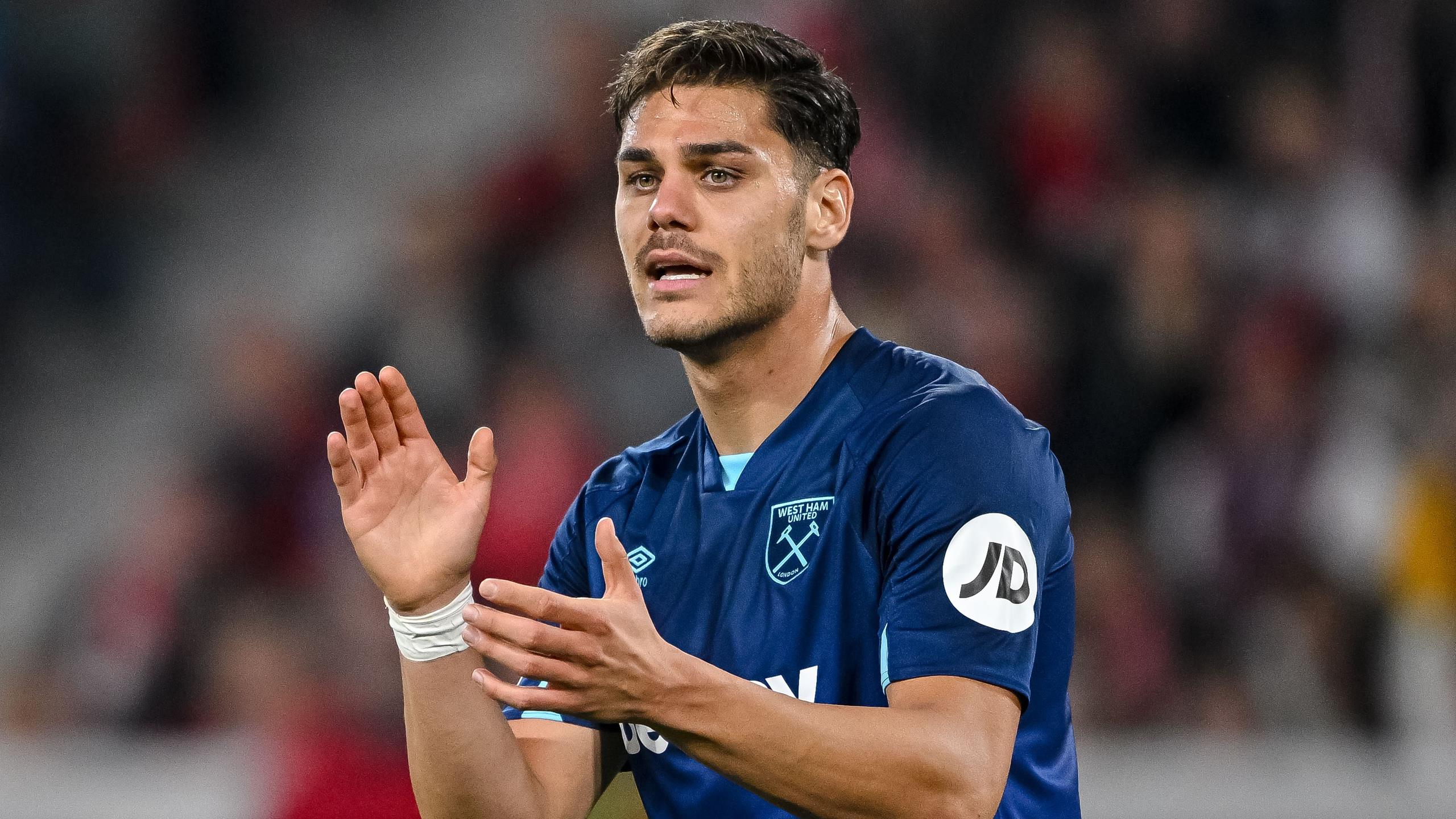 BBC SPORTS-NEWS: Leeds United has formally announced the signing of West Ham’s elite center-back. The BBC reports that a three-year, €17.3 million contract was signed after..
