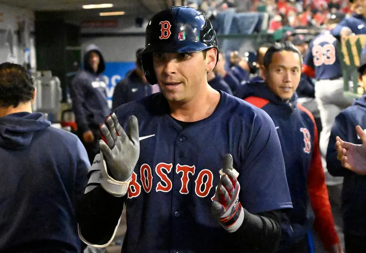 MLB-NEWS: According to ESPN, the Detroit tigers officially agreed to acquire the elite starting first baseman for the Boston reds sox for a three-year contract of $170.3 million following….
