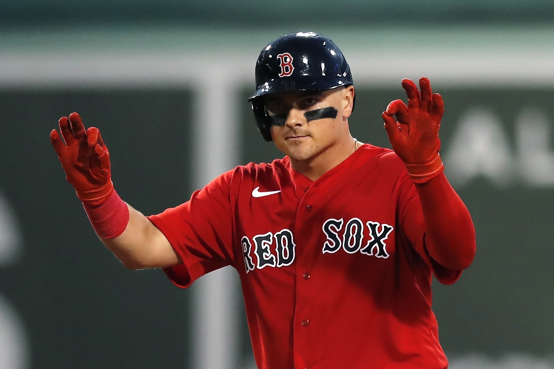 MLB-NEWS: The Pittsburgh Pirates have formally acquired the outstanding catcher from the Boston Red Sox. According to ESPN, a $166.7 million three-year contract was signed following.