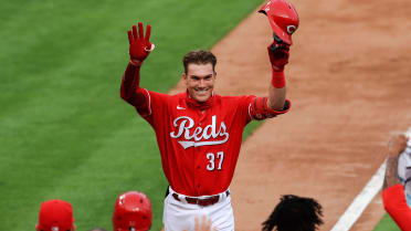 MLB-NEWS: The Cincinnati Reds franchise designated hitter has officially signed a three-year, $147.4 million contract with the Chicago Cubs, as reported by ESPN. The announcement was made official today by the team after…..
