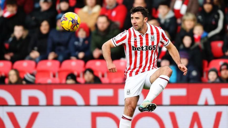 Jonathan Wilson-News: Following the announcement that a star left back had suffered an unforeseen injury after signing a €6.3 million contract with Shrewsbury, Jonathan Wilson revealed that West Bromwich eye stoke city left back due to…..