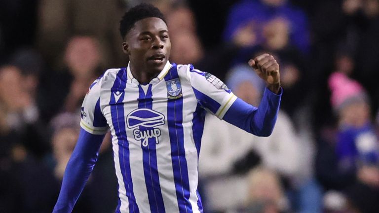 Skysport-news: Wigan Athletic has formally signed Sheffield Wednesday’s right winger. A three-years, €16.5 million contract was inked, and Fabrizio reports that the outstanding right winger will probably transfer to Wigan Athletic. following….