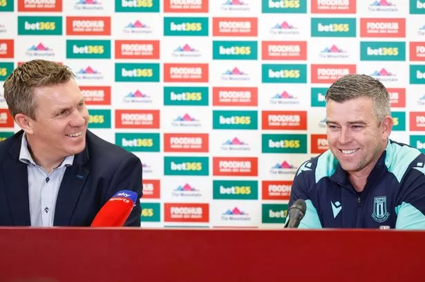 Skysports-news: Stoke City has formally announced the arrival of Coventry City supporters’ favorite central forward; a four-year contract worth £11.6 million was agreed upon just an hour ago. according to Fabrizio. Manchester United makes a bid for the former Liverpool and Rangers winger after Coventry City hijacks a £3 million deal with Hull City following…..