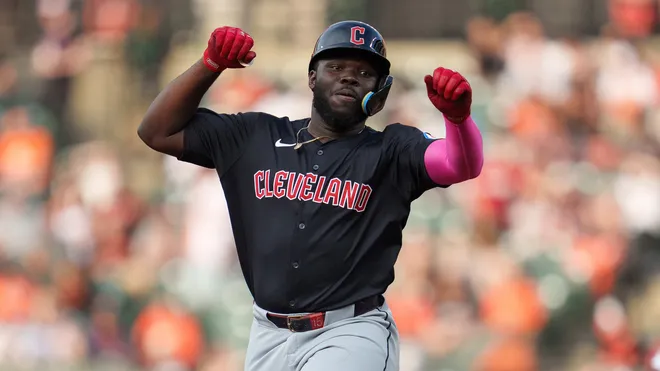 MLB-NEWS: The ace outfielder has officially declared his departure from the Cleveland Guardians. According to a source, the player signed a 4-year, $122.4 million contract with the Chicago Cubs after a 40-minute meeting with the team’s head coach a few hours ago. as per ESPN, Corbin Burnes, Orioles attempt split of important AL series vs. Guardians after….