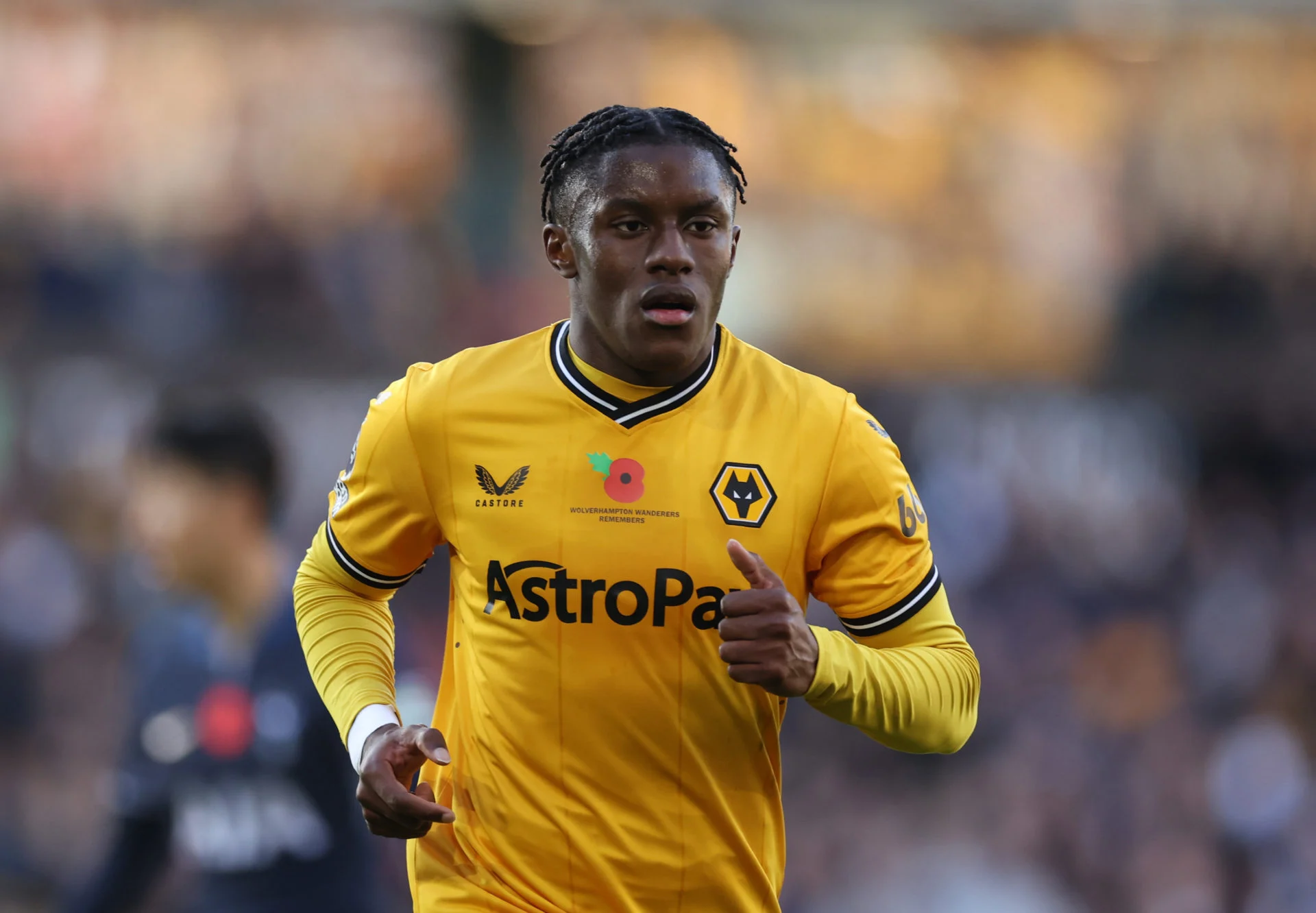 Fabrizio-news: Following his meeting with the Everton sporting director, the fantastic Central Midfield officially signed a deal committing Everton to paying Wolves £19.3 million over three years for him. According to Fabrizio, Wolves were instructed to pay £17 million in order to sign the 22-year-old Serie A player after…..