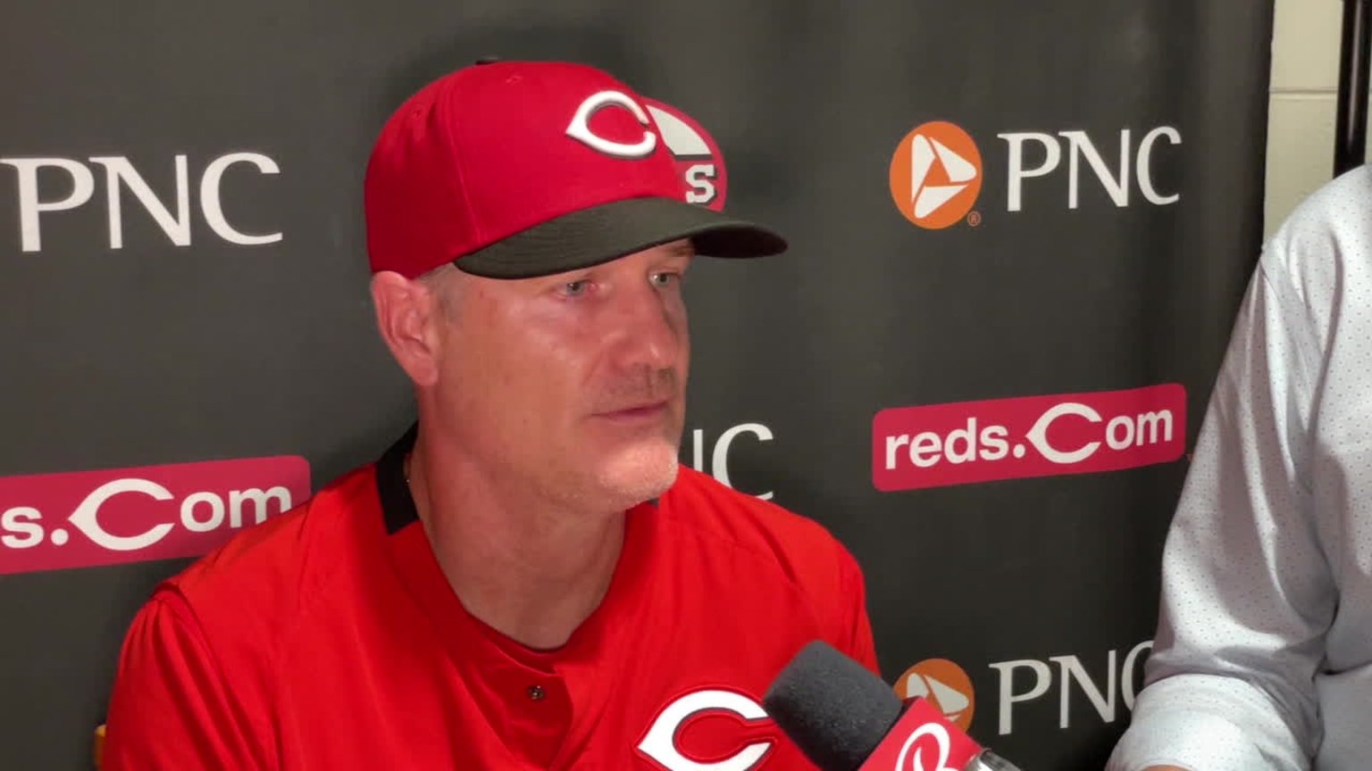 MLB-NEWS: Following a 10-minute meeting with Reds head coach, Seattle Mariners franchise center and fan favorite, officially signed a three-year, $95.1 million contract with the Cincinnati Reds. ESPN reports: Marlins and division rival trade deadline news after…….