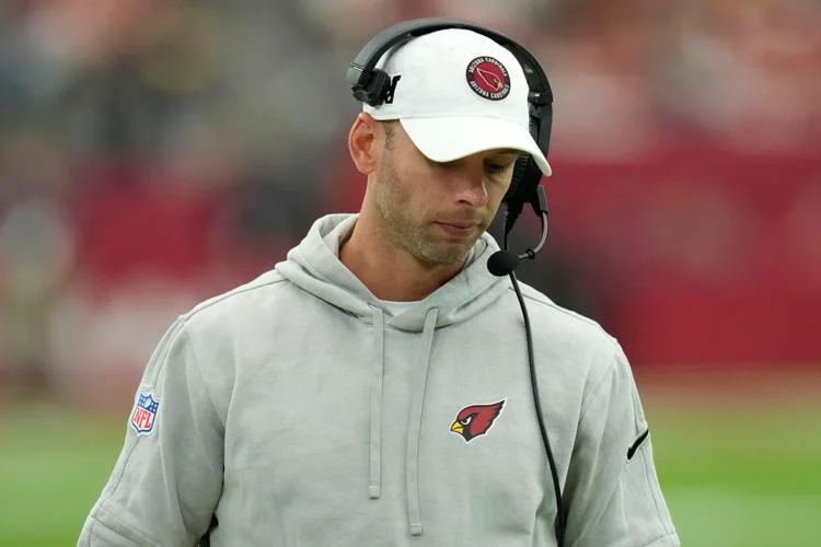 Breaking news: Arizona Cardinals head coach Jonathan Gannon  has been fired for misconduct of…
