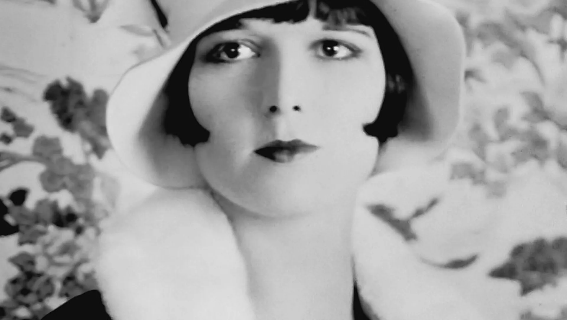 JUST NOW: 10 Little Known Facts About Silent Film Star Louise Brooks….
