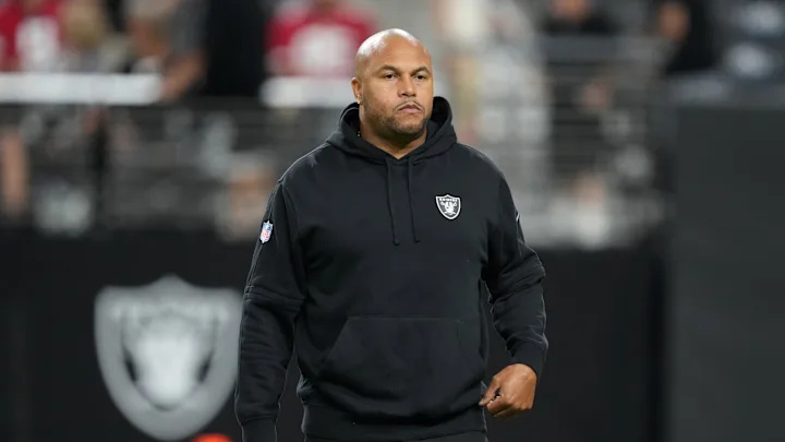 Breaking news: Antonio Pierce Head Coach of the Las Vegas Raiders has been suspended as a result of…