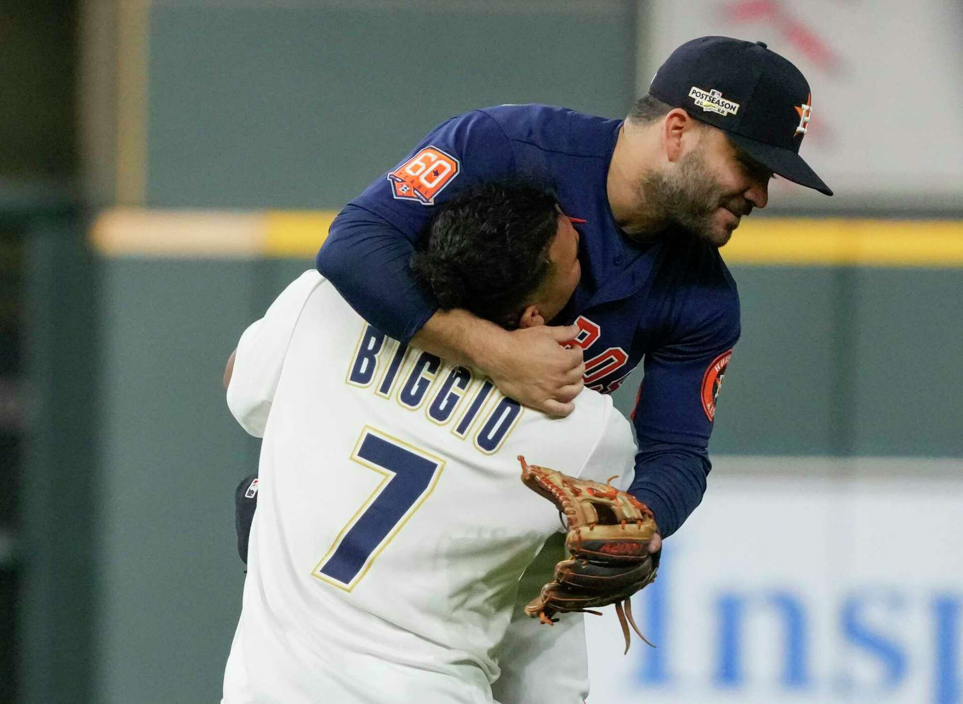 ESPN UPDATE: “JUST IN: José Altuve Reportedly Considers Landmark $257.95 Million Deal with ESPN – Could Join Elite Ranks in Sports Media…