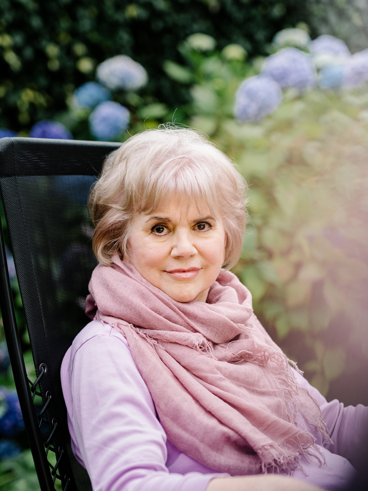 SAD NEWS: Linda Ronstadt’s Health Takes Turns for Worse-singing legend has just been Comfrim……
