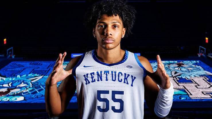 Devastating News: 7-Foot-8 Power Forward from Atlanta Shocks College Basketball with Commitment to Mark Pope’s Kentucky Wildcats….