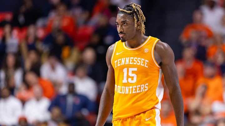 CBS Insider Names Jahmai Mashack the Best Defender in College Basketball