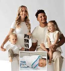 CONGRATULATIONS: Kansas City Chiefs Quarterback Patrick Mahomes Welcomes a Newborn Baby…