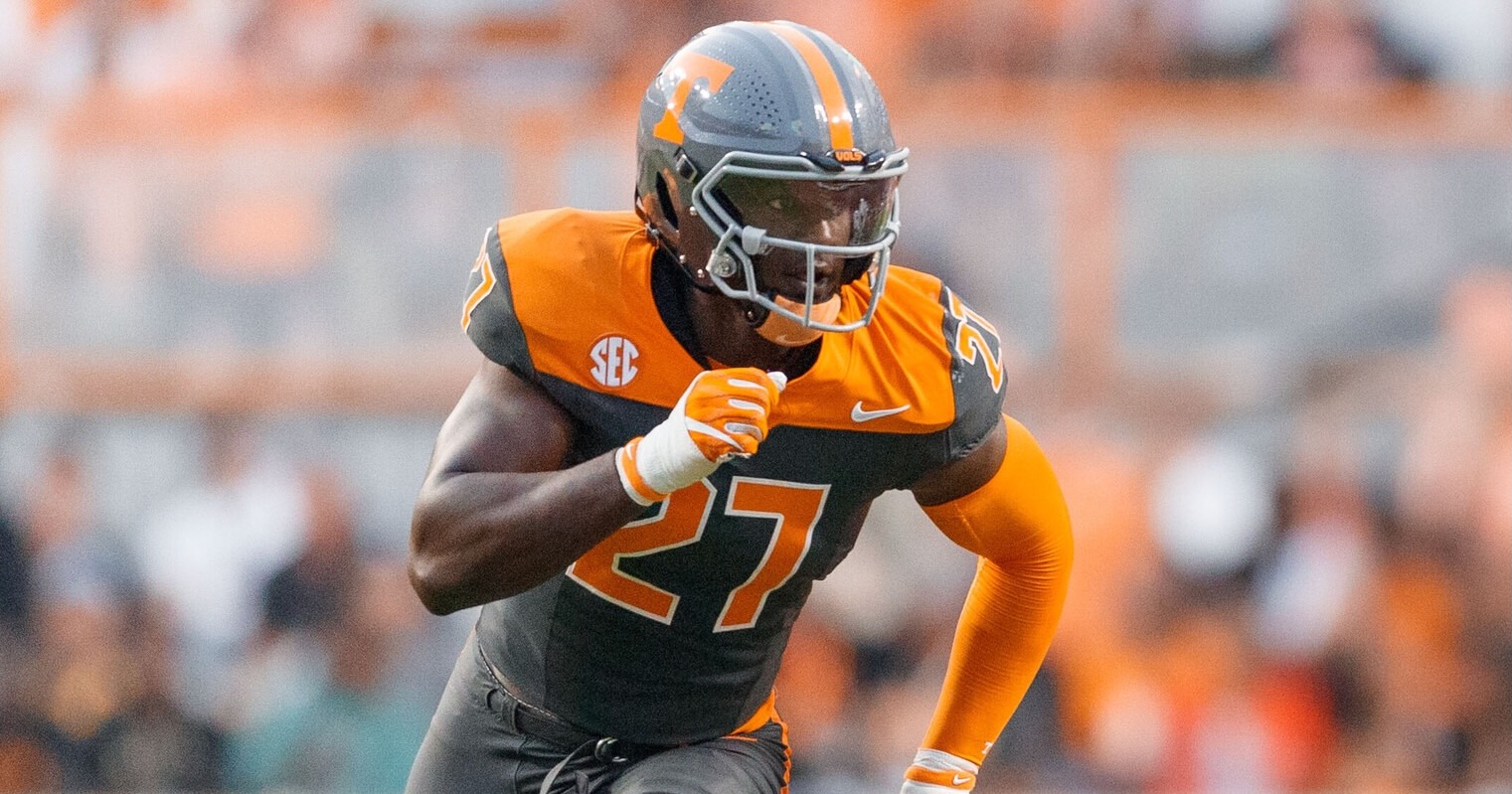 A recent NFL mock draft places Tennessee’s James Pearce Jr. just shy of a Top 10 selection.
