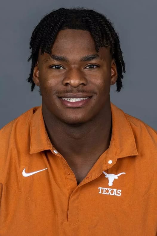 NEWS UPDATE: Texas Football True Freshman EDGE The Maxwell Football Club announced Thursday that Colin Simmons has won the Shaun Alexander Freshman of the Year Award for 2024……