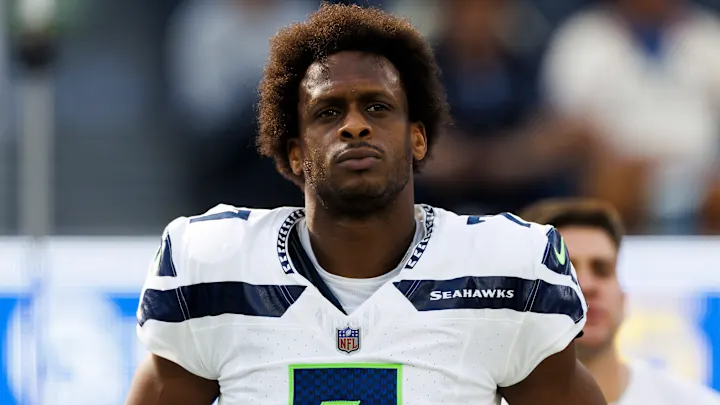 Seattle Seahawks 5-Star QB Geno Smith Sends a Heartfelt Message to HC Mike McDonald Concerning Improper Treatment from the Team… Read more
