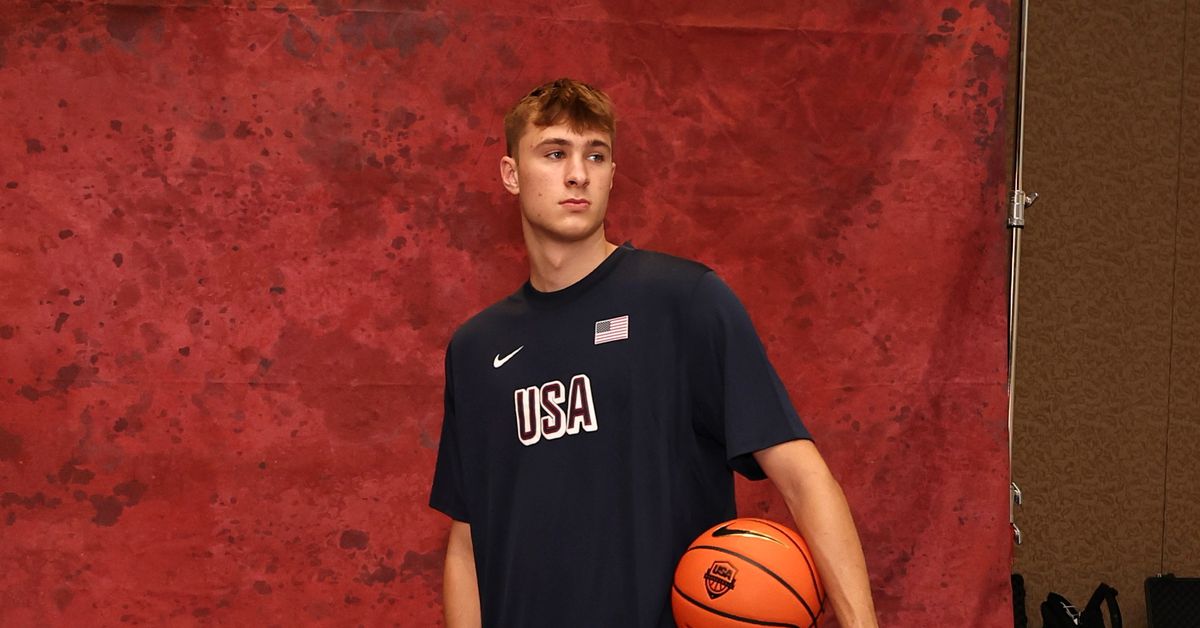 Cooper Flagg Surprises Everyone: Signs Multi-Year Deal with NBA Team Before Even Graduating High School…