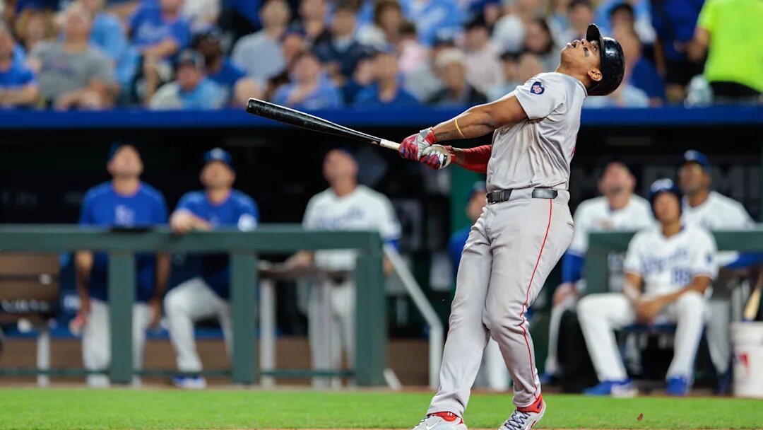 Red Sox Legend ‘Aiming To Help’ Rafael Devers Out Of Offensive Woes