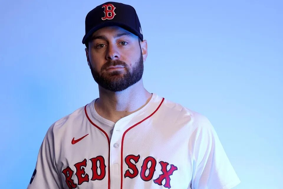 Red Sox Starter Lucas Giolito Offers Worrying Health Update
