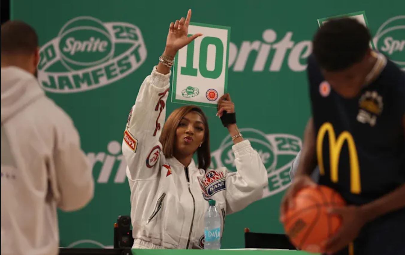 Angel Reese’s Reaction to the BYU Commit Leaping Over Her for a Wild Dunk