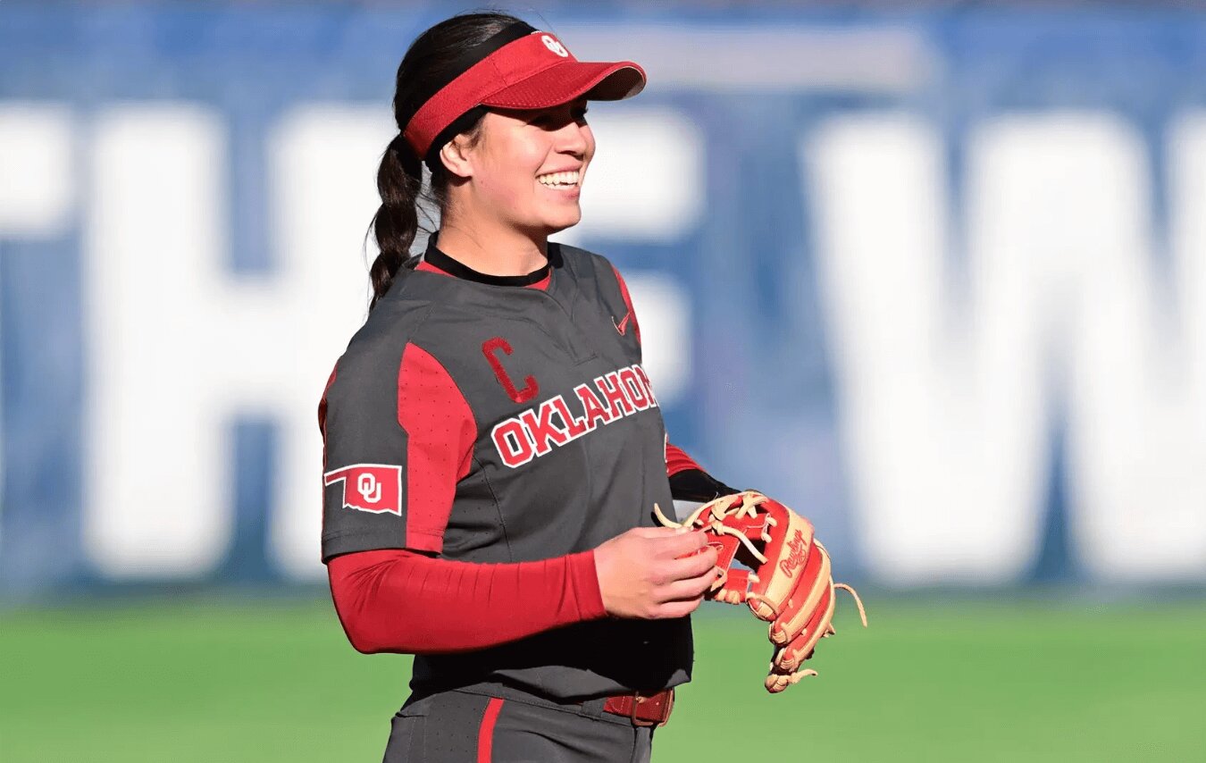 Oklahoma sooners softball player receives a honorable award