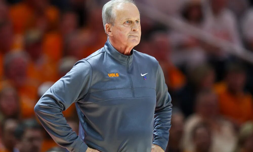 Tennessee basketball head coach Rick Barnes announces trip for medical checkup