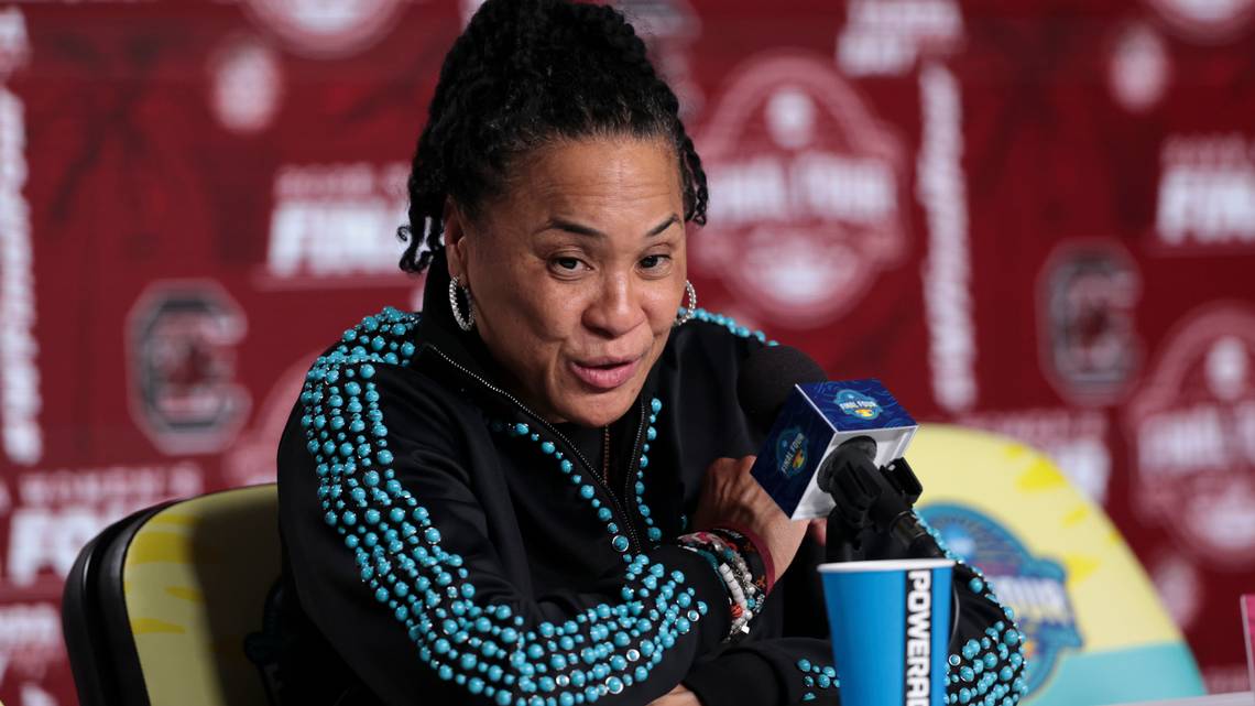 South Carolina coach Dawn Staley blasts Gamecocks’ transfer portal idea