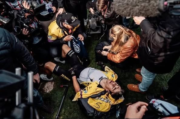 Tragisch Nieuws: Wout van Aert Misloopt Giro d’Italia na Ernstige Blessure…..