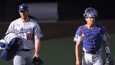 “Sad to see someone like that go”- Dodgers’ star Clayton Kershaw reacts to Austin Barnes getting DFA’d