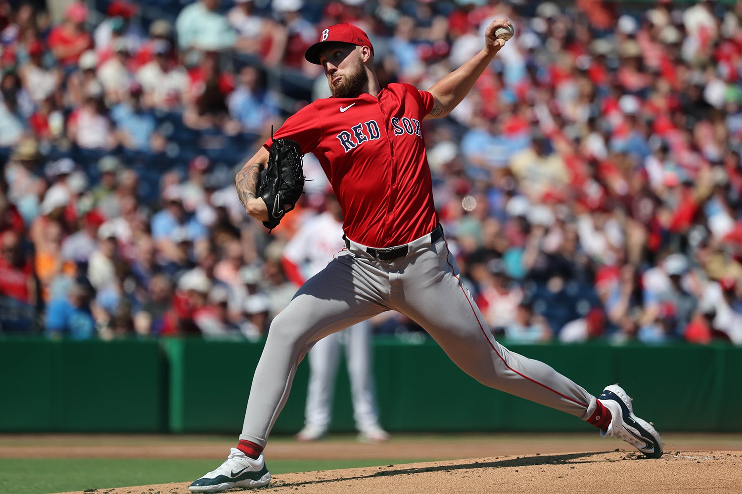 Red Sox ace reliever has liner skip off his nose and glove