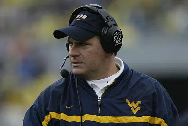 Heartbreaking News: Rich Rodriguez Drops Huge Retirement Bombshell After Making Promise to WVU… See More