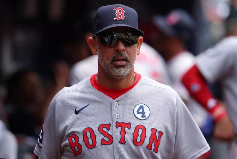 Red Sox Manager Gets Dreaded Vote of Confidence From Front Office