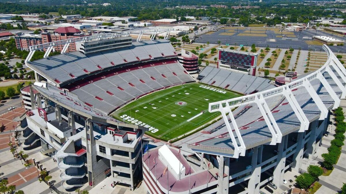 Breaking News: South Carolina Gamecocks Football Unveil State-of-the-Art, $6.5 Billion Renovation to Carolina Stadium, Redefining College Football… Read more