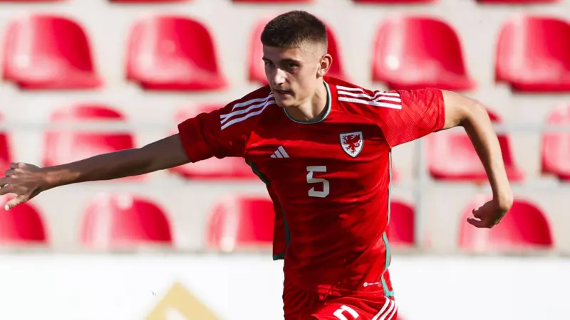 Done Deal: Walsall complete the signing of Derby County defender